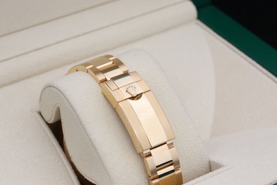 Rolex Daytona 126508 Image 3